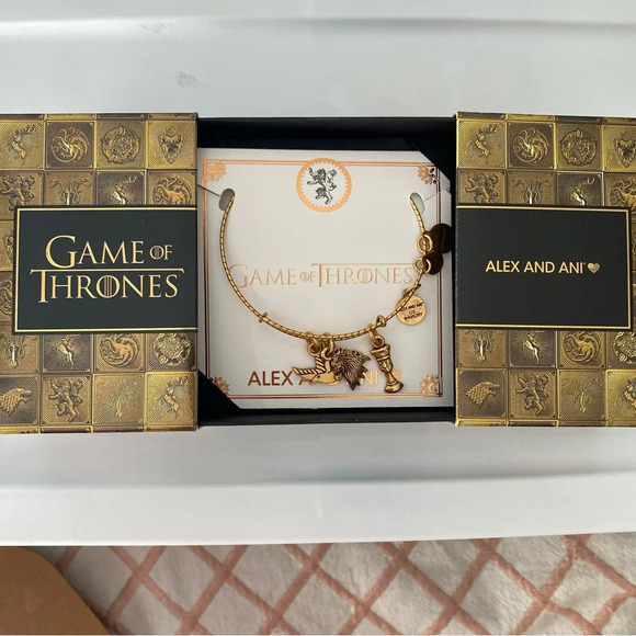NWT Alex and Ani Gold Game of Thrones™ House Lannister Charm Bangle Bracelet - Picture 5 of 6